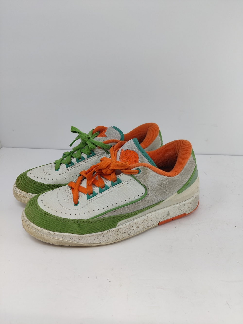 Nike Air Jordan 2 Retro Low Titan Sneakers Women’s 8 / EU 39 Green Orange